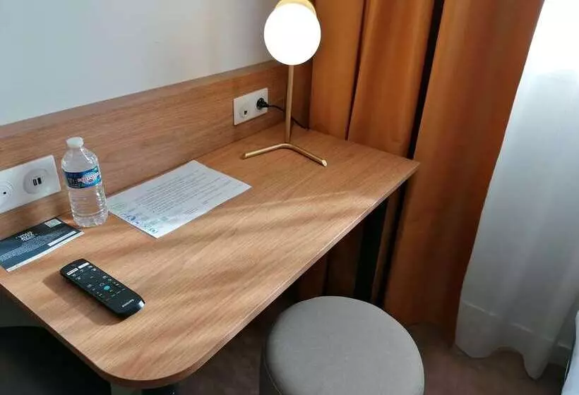 ホテル Kyriad Aix Les Milles Plan De Campagne