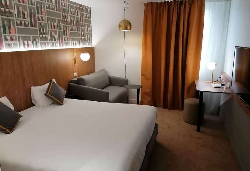 Отель Kyriad Aix Les Milles Plan De Campagne