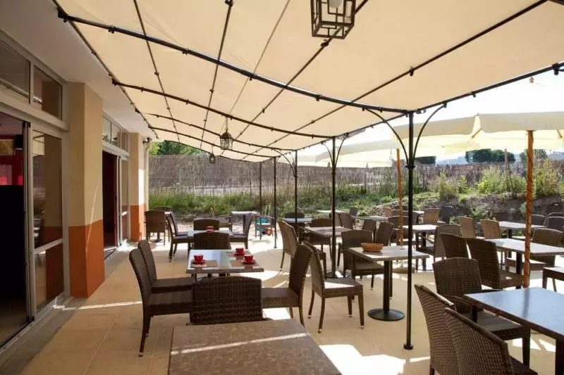 ホテル Kyriad Aix Les Milles Plan De Campagne