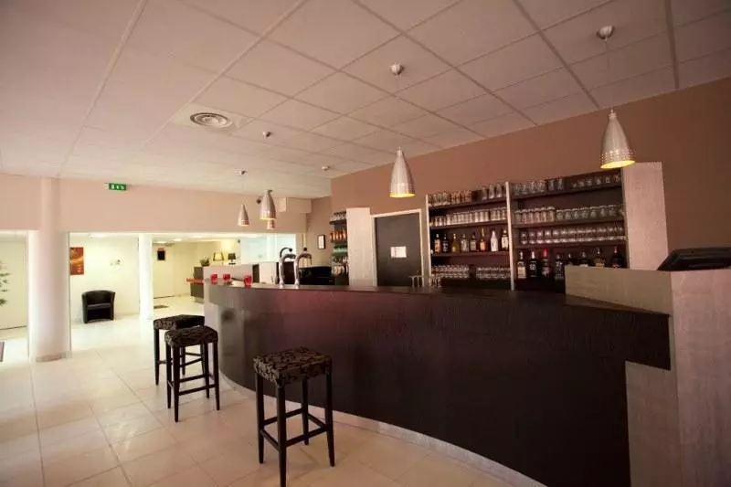 ホテル Kyriad Aix Les Milles Plan De Campagne