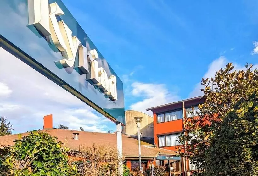 호텔 Kyriad Lyon Est   Genas Eurexpo