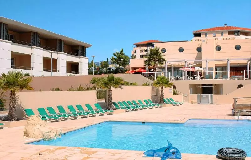 Отель Les Parasols D Argens