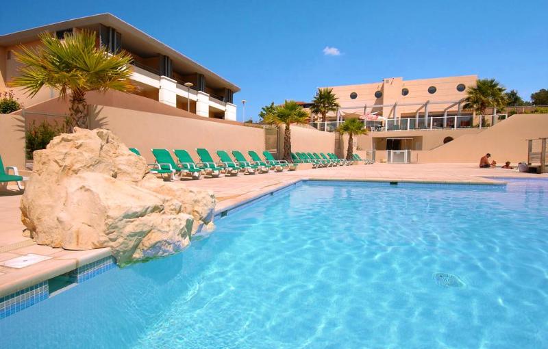 Отель Les Parasols D Argens