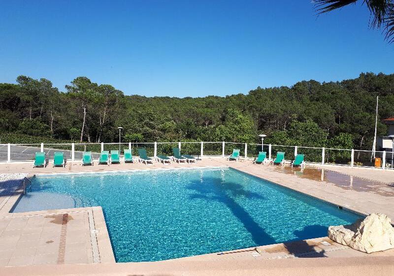 Отель Les Parasols D Argens