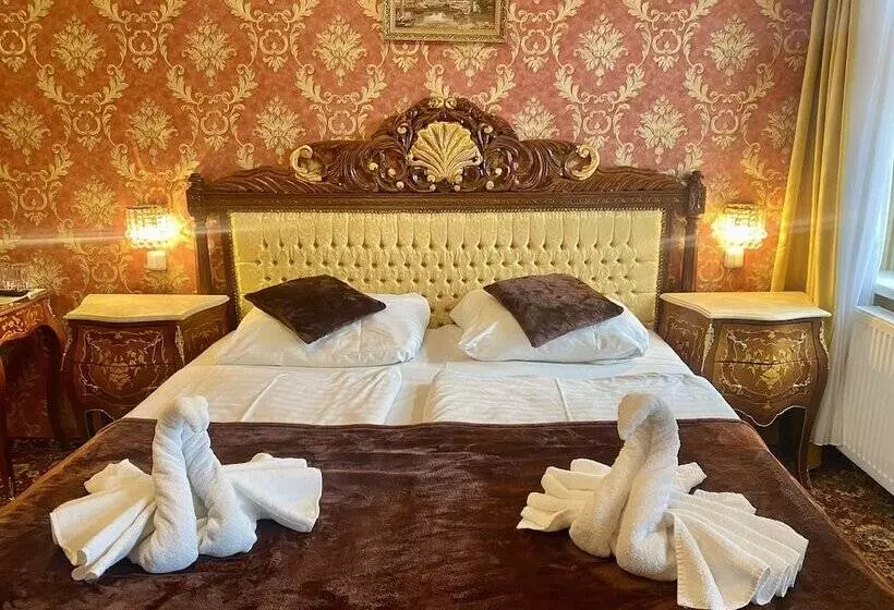 هتل Liliova Prague Old Town