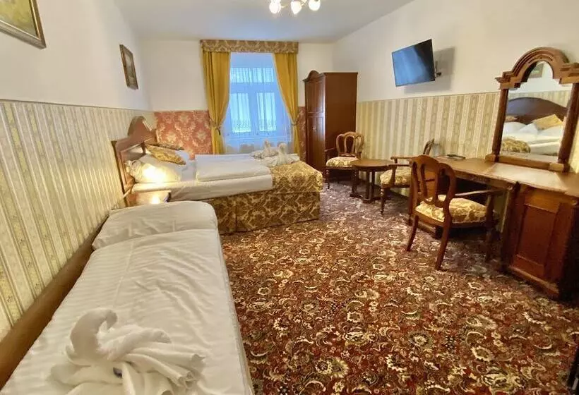 هتل Liliova Prague Old Town