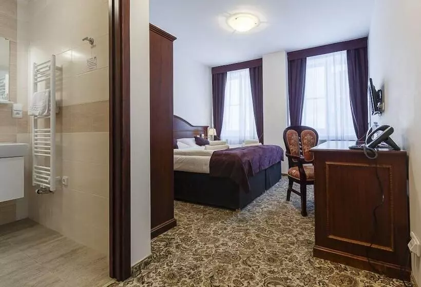 هتل Liliova Prague Old Town