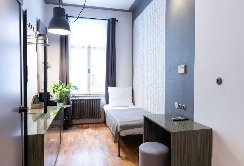 هتل Miss Sophie S New Town & Wellness