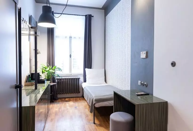 هتل Miss Sophie S New Town & Wellness