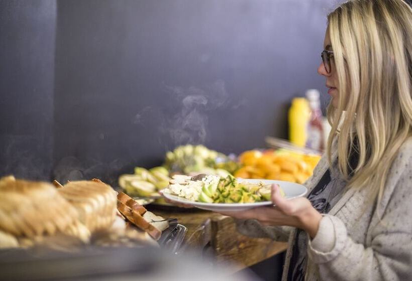 هتل Miss Sophie S New Town & Wellness