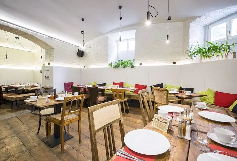 هتل Miss Sophie S New Town & Wellness