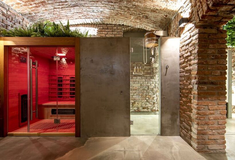 هتل Miss Sophie S New Town & Wellness