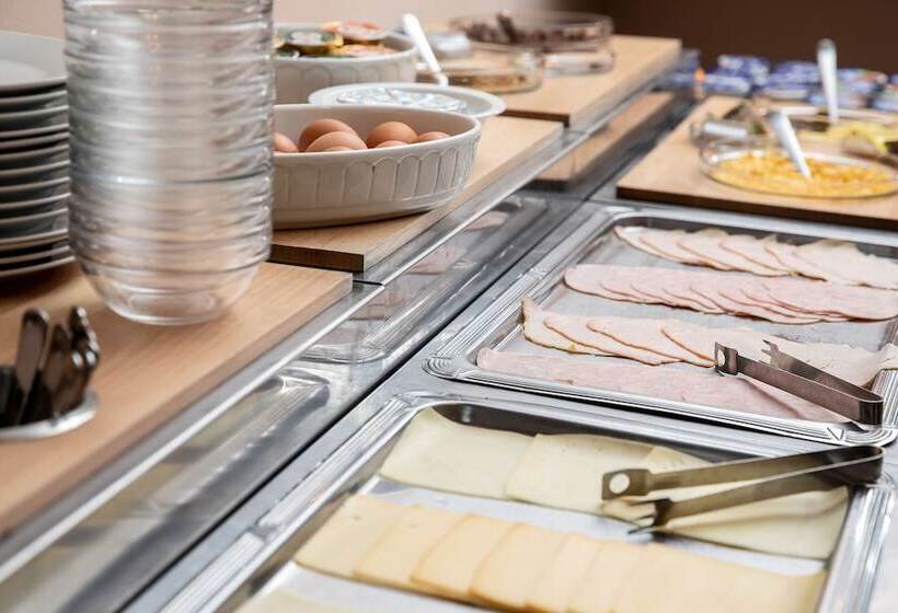 هتل Pension U Lilie