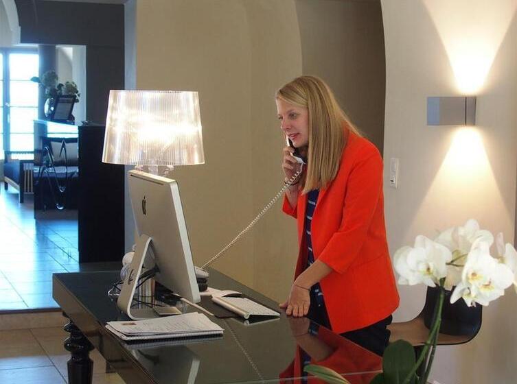 فندق Perla Rossa