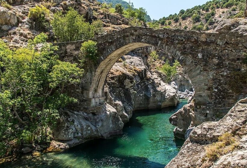 فندق Perla Rossa