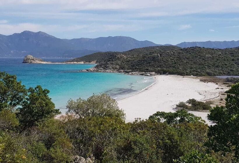 فندق Perla Rossa