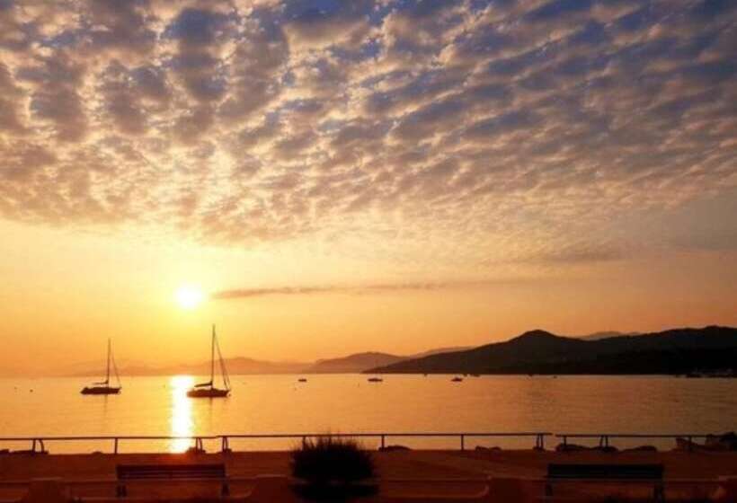 فندق Perla Rossa