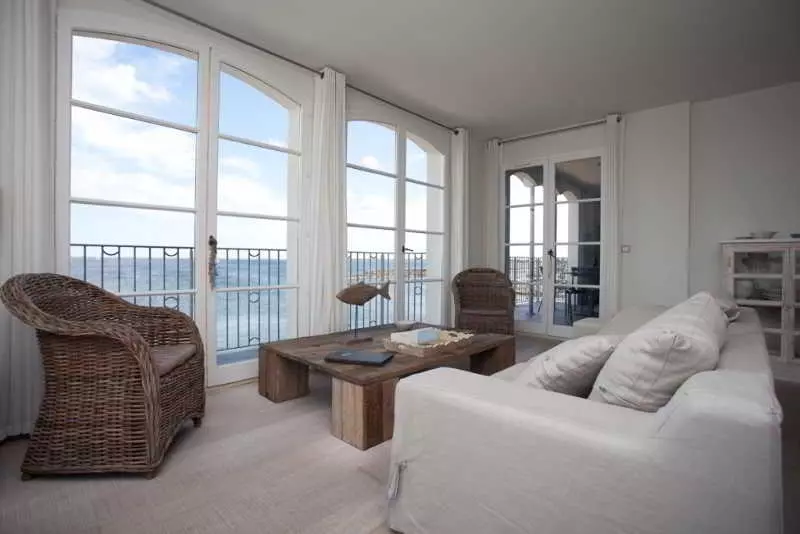 Hotel Port Rive Gauche