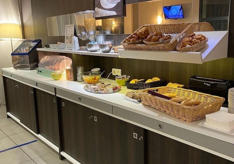 The Originals City, Hotel Novella Premium, Nantes Est