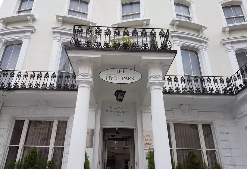 בית מלון כפרי The Royale Chulan Hyde Park