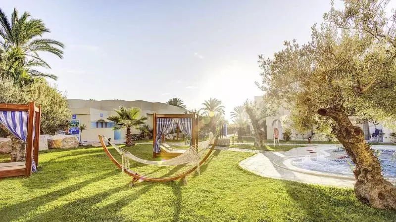 هتل Magic Life Africana