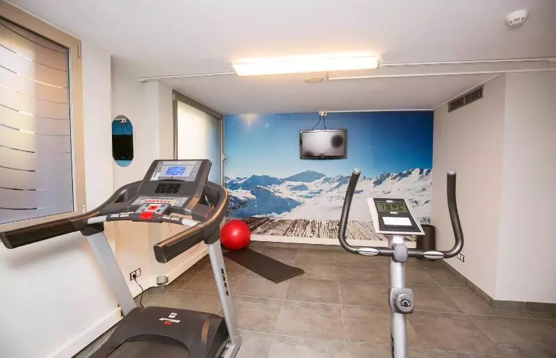 호텔 YOMO Mola Park