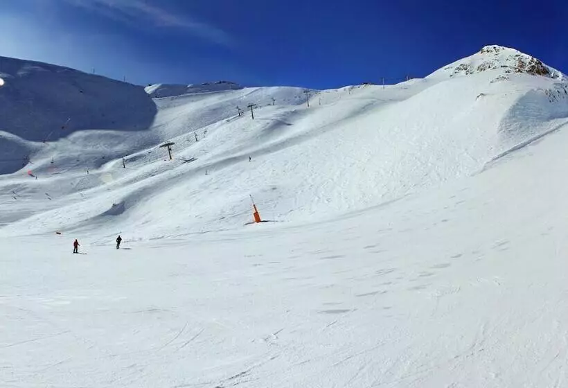 호텔 YOMO Mola Park