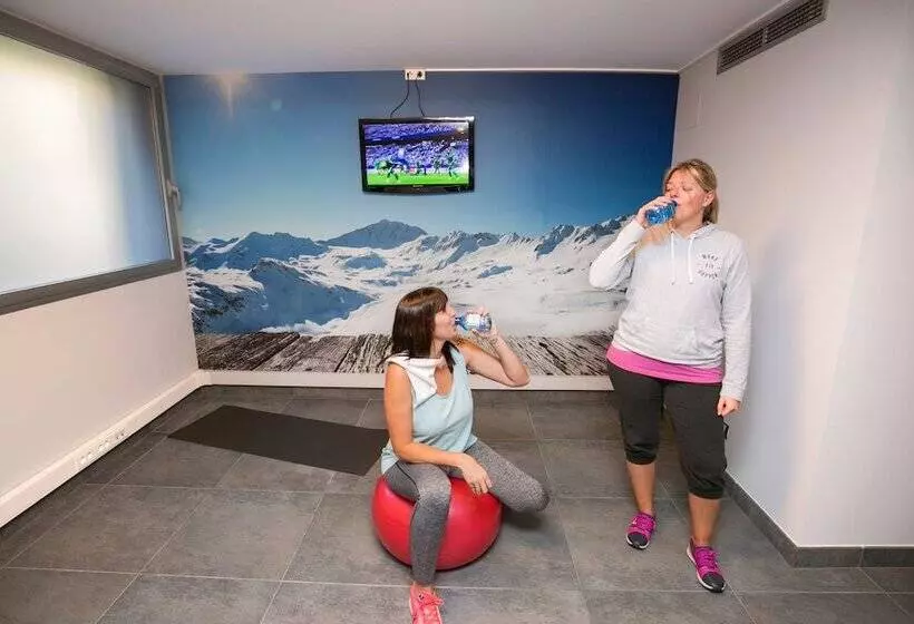 호텔 YOMO Mola Park