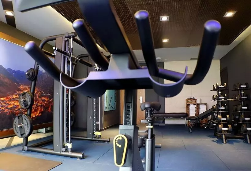 호텔 YOMO Mola Park