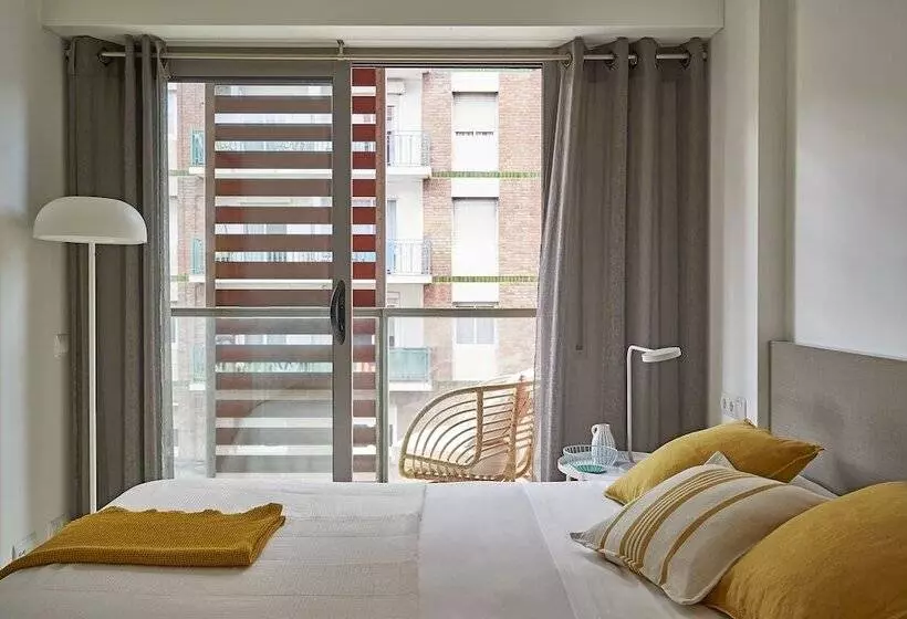 Lugaris Rambla Apartments