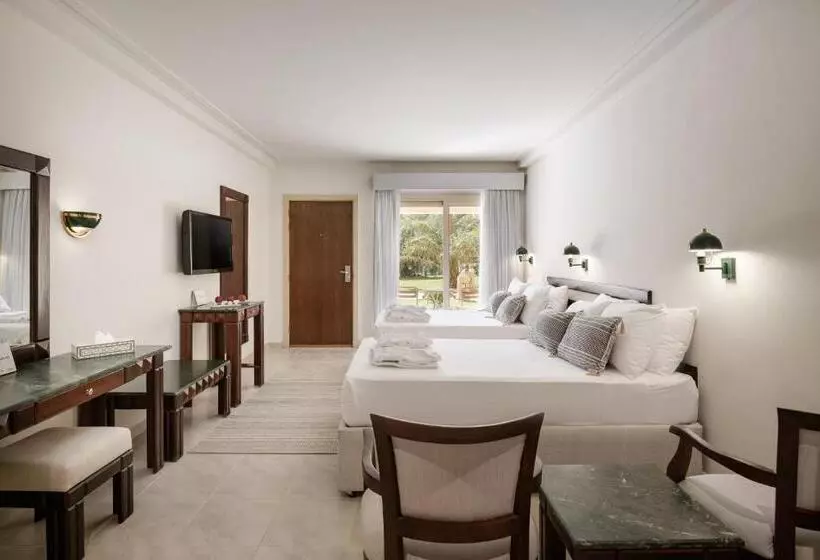 استراحتگاه Sindbad Club