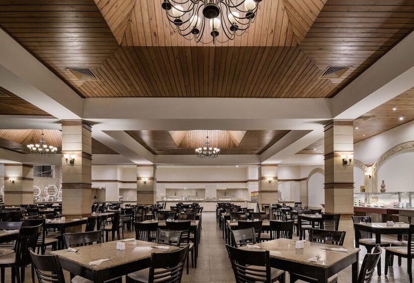 استراحتگاه Sindbad Club