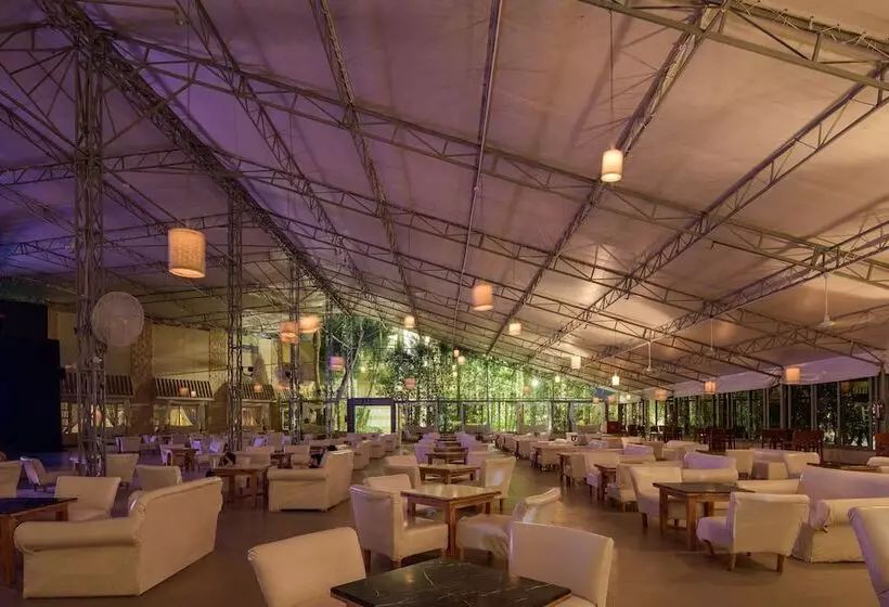 استراحتگاه Sindbad Club