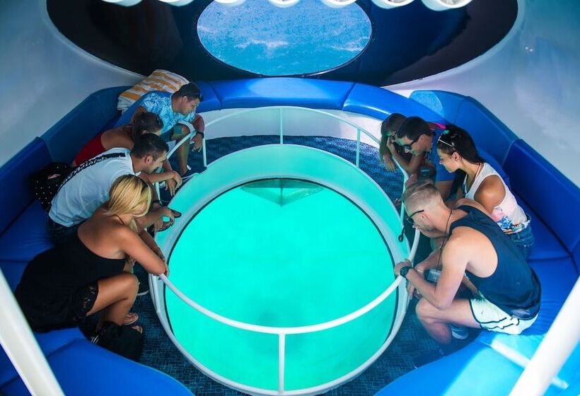 استراحتگاه Sindbad Club