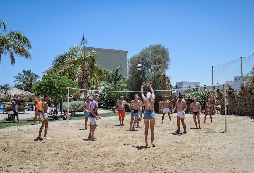 استراحتگاه Sindbad Club