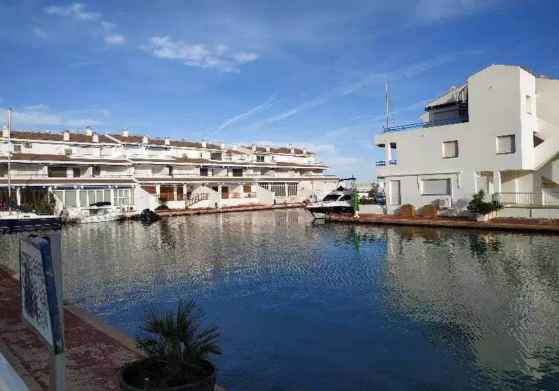 Apartamentos Poblado Marinero 3000