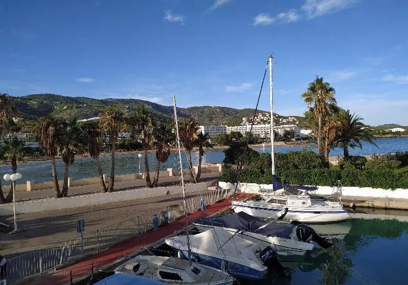 Apartamentos Poblado Marinero 3000