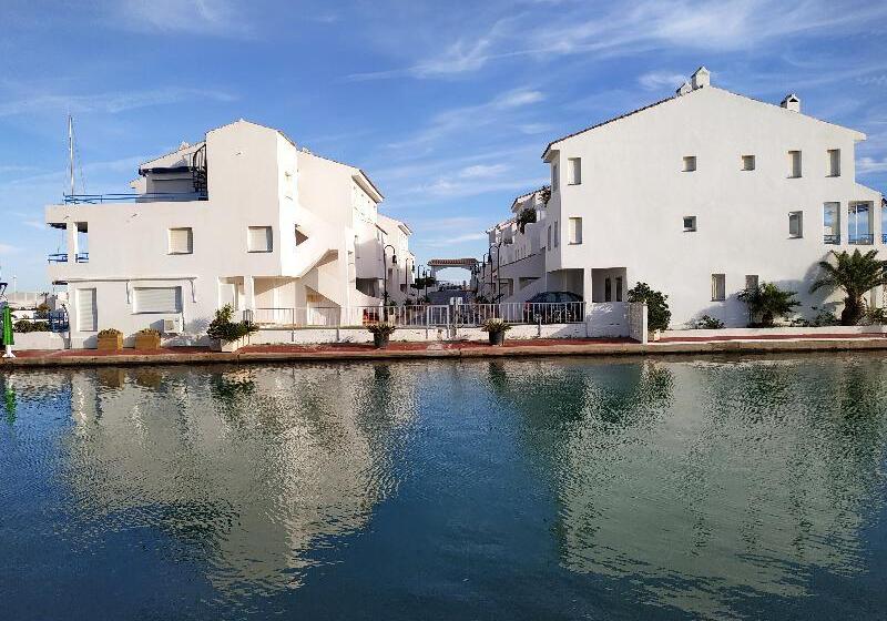 Apartamentos Poblado Marinero 3000