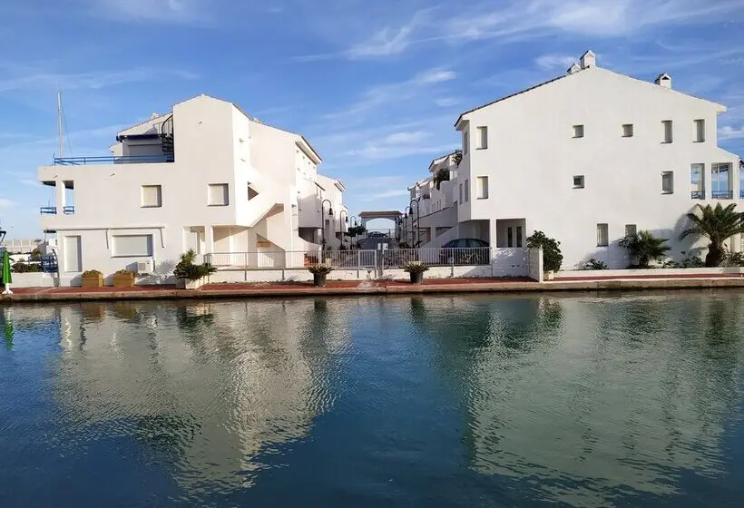 Apartamentos Poblado Marinero 3000