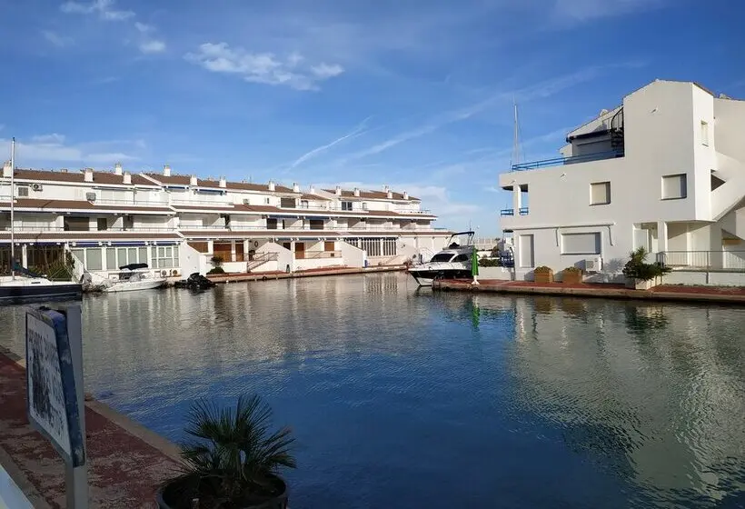 Apartamentos Poblado Marinero 3000