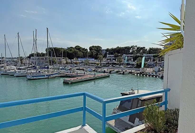 Apartamentos Poblado Marinero 3000