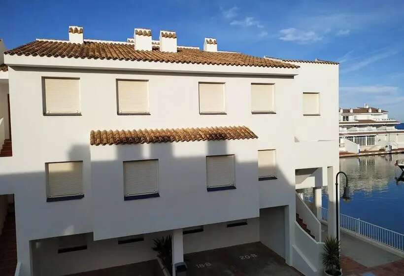 Apartamentos Poblado Marinero 3000