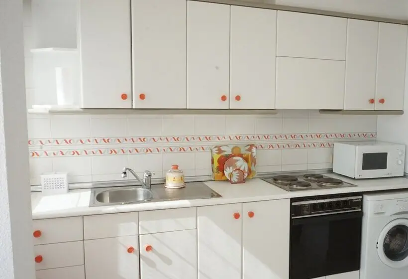 Apartamentos Poblado Marinero 3000