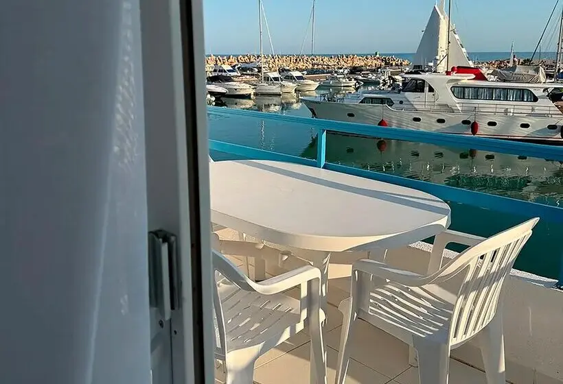 Apartamentos Poblado Marinero 3000