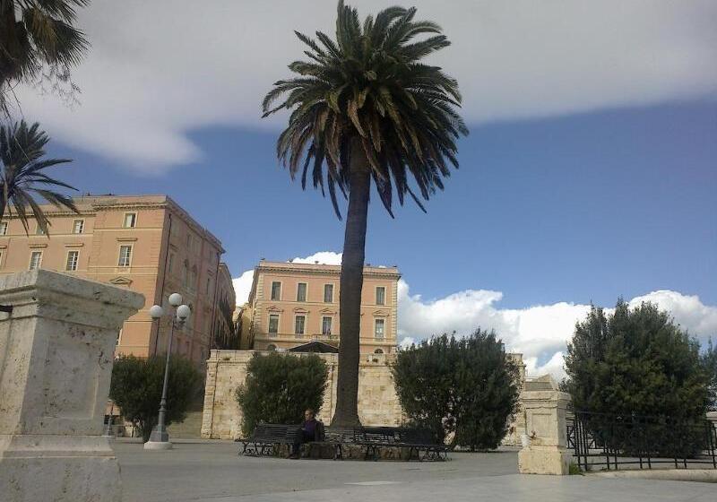 مبيت وإفطار Sardinia Domus