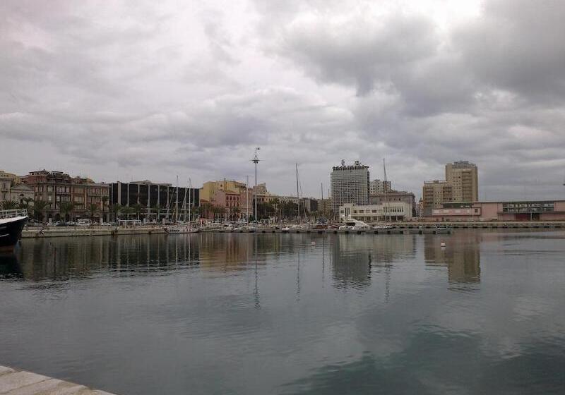 مبيت وإفطار Sardinia Domus