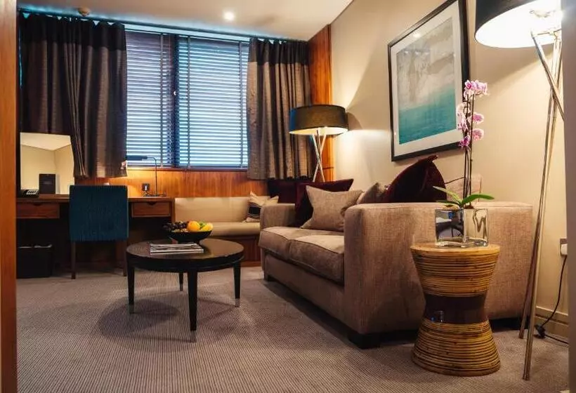 בית מלון כפרי Aviator