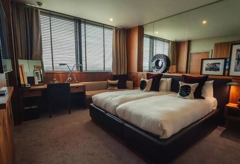 בית מלון כפרי Aviator