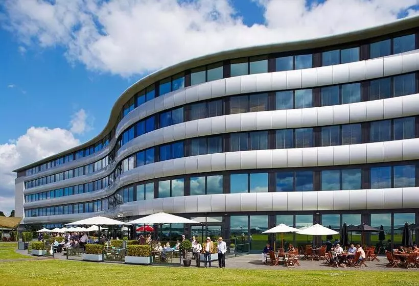 בית מלון כפרי Aviator