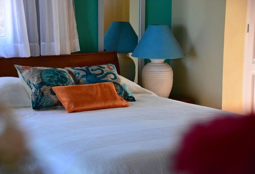 هتل Barefoot Beach Pad